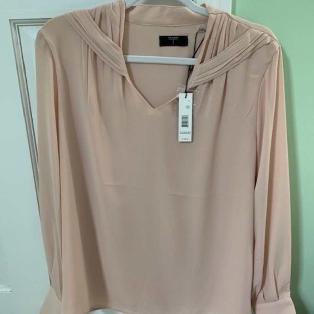 T Tahari Pullover Blush Pink Long Sleeve Blouse